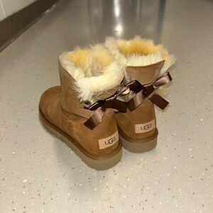 Brand New Uggs Mini Bailey Bow ll